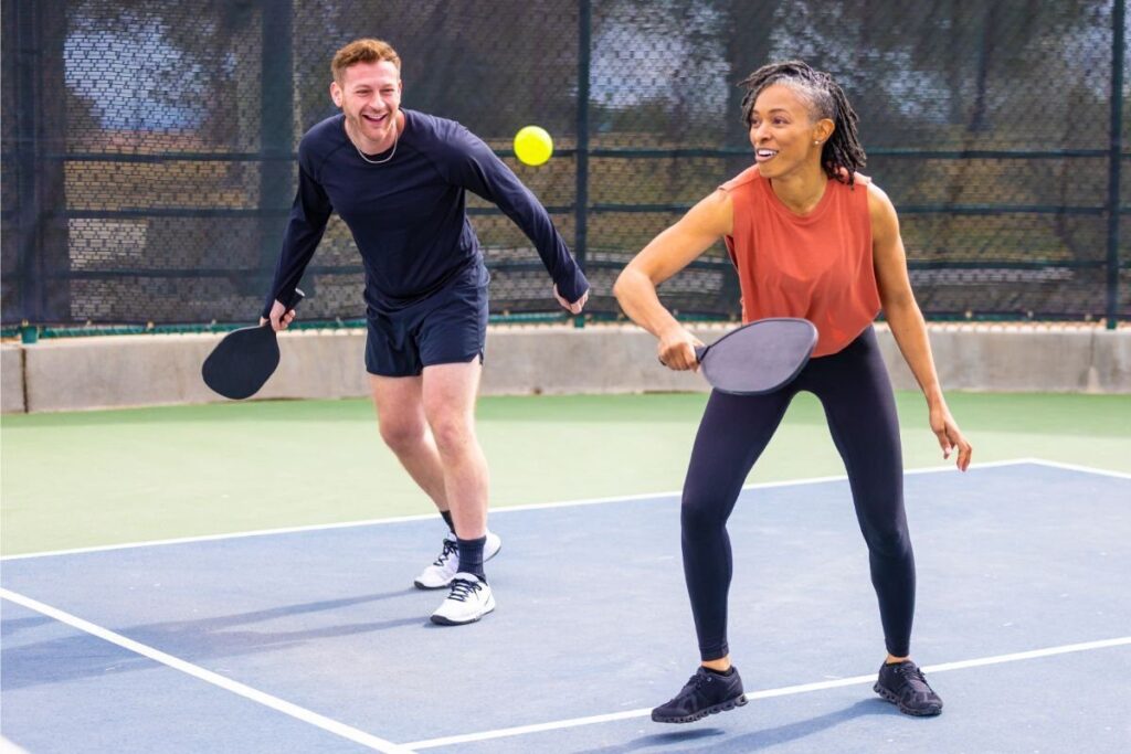 Can you bounce the ball on a pickleball serve