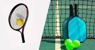 What is the difference between pickleball and tennis